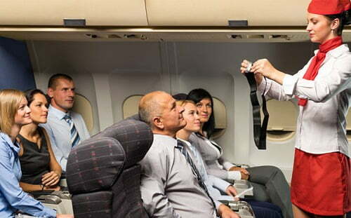 Quý khách sẽ phải cài dây an toàn trong suốt chuyến bay
